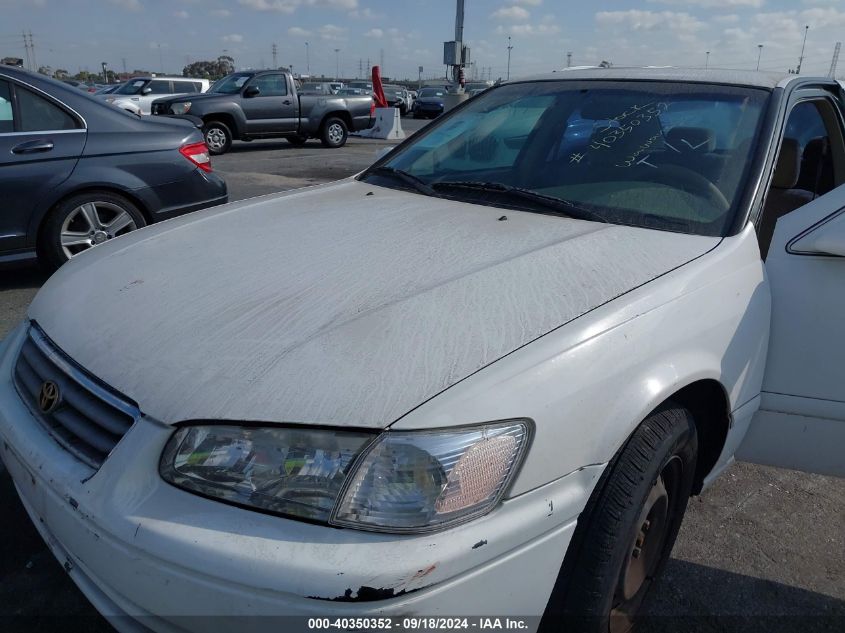 2000 Toyota Camry Le VIN: JT2BG22K3Y0400766 Lot: 40350352