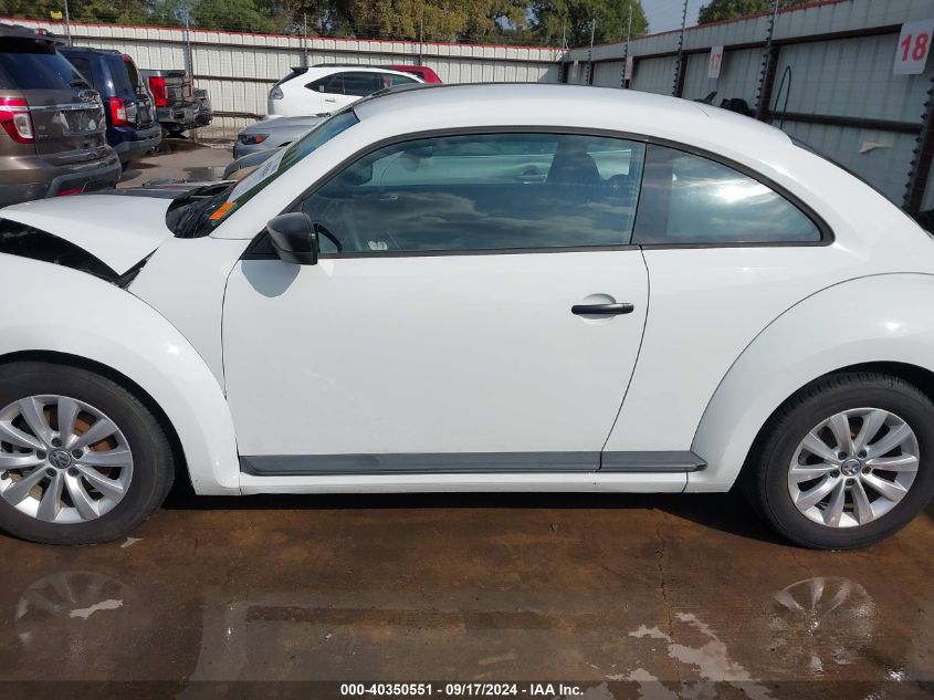 2015 Volkswagen Beetle 1.8T Fleet Edition VIN: 3VWF17AT8FM637875 Lot: 40350551