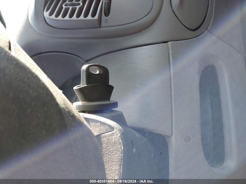 2004 Ford F-150 Heritage Classic VIN: 2FTRF17294CA10768 Lot: 40351484