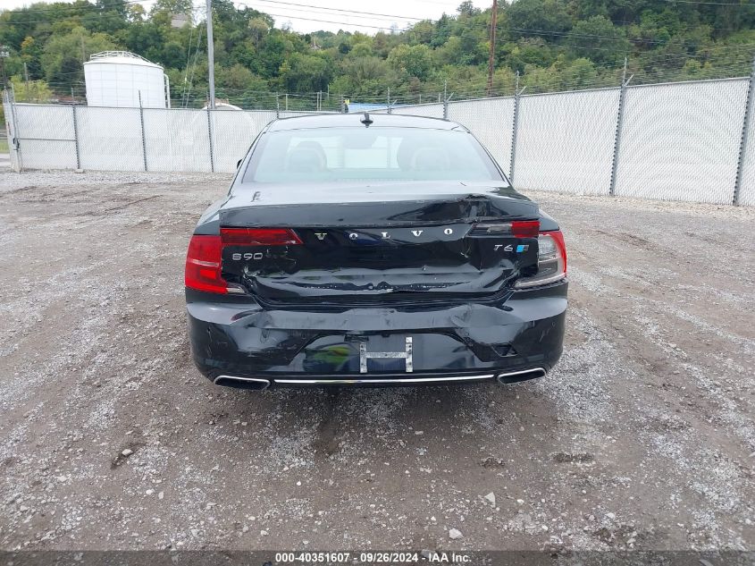 2017 Volvo S90 T6 Momentum VIN: YV1A22MK5H1016765 Lot: 40351607