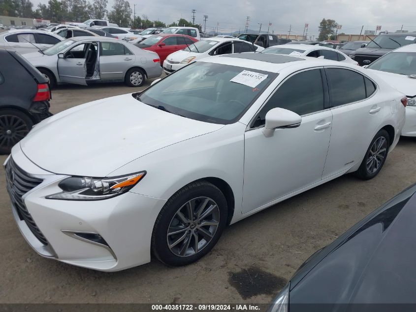 JTHBW1GG3J2185648 2018 Lexus Es 300H