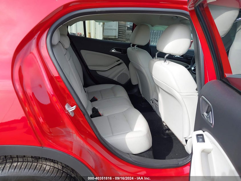 2015 MERCEDES-BENZ GLA-CLASS GLA 250 - WDCTG4GB6FJ061499