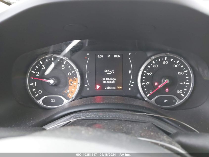 ZACCJBBB9HPF33006 2017 Jeep Renegade Latitude