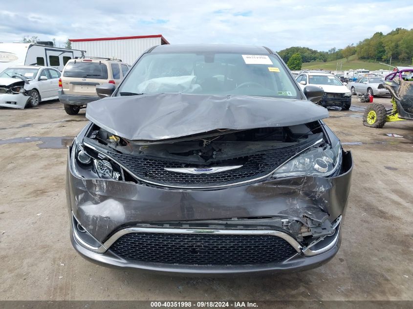 2019 Chrysler Pacifica Touring Plus VIN: 2C4RC1FG8KR666556 Lot: 40351998