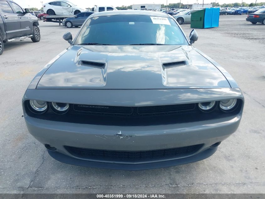 2018 Dodge Challenger Sxt VIN: 2C3CDZAG6JH111638 Lot: 40351999