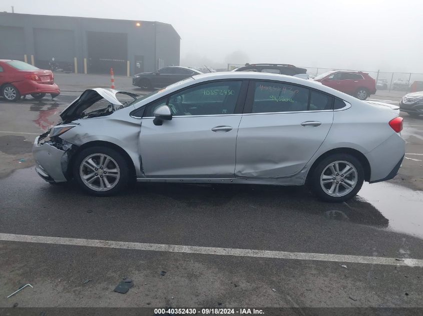 2017 Chevrolet Cruze Lt Auto VIN: 1G1BE5SM6H7166140 Lot: 40352430