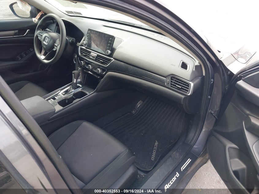 VIN 1HGCV1F18NA040995 2022 HONDA ACCORD LX