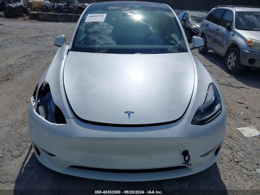 2024 Tesla Model Y Long Range Dual Motor All-Wheel Drive VIN: 7SAYGDEE5RA281298 Lot: 40352580