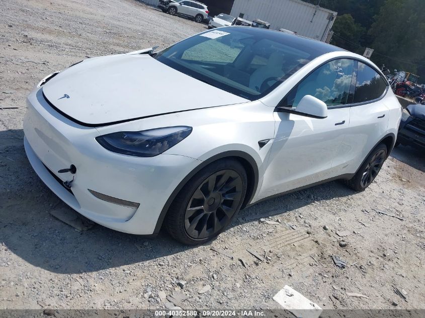 7SAYGDEE5RA281298 2024 TESLA MODEL Y - Image 2