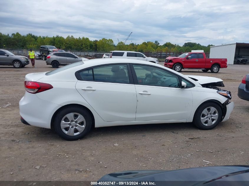 2018 Kia Forte Lx VIN: 3KPFK4A77JE167682 Lot: 40352747