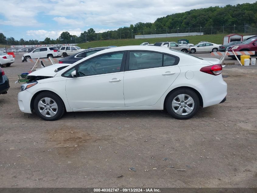 2018 Kia Forte Lx VIN: 3KPFK4A77JE167682 Lot: 40352747