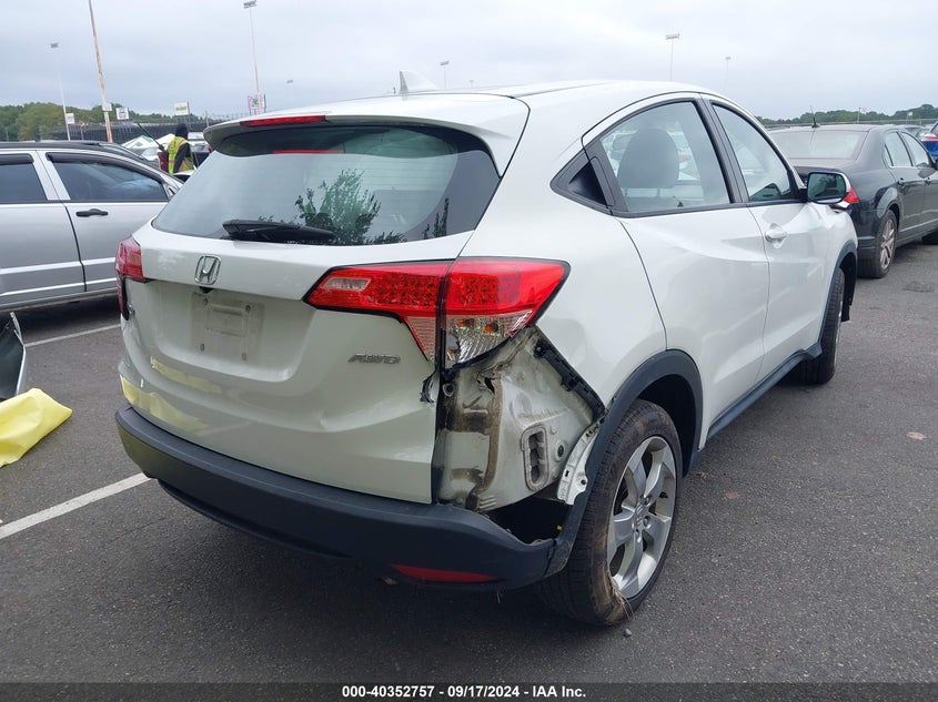 VIN 3CZRU6H3XJM724283 2018 HONDA HR-V LX