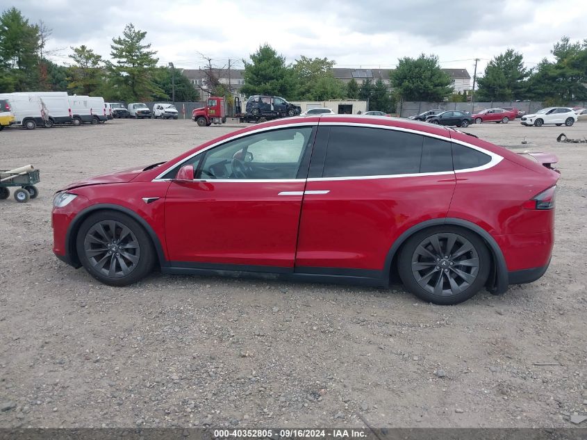 2018 Tesla Model X 100D/75D/P100D VIN: 5YJXCAE2XJF104164 Lot: 40352805