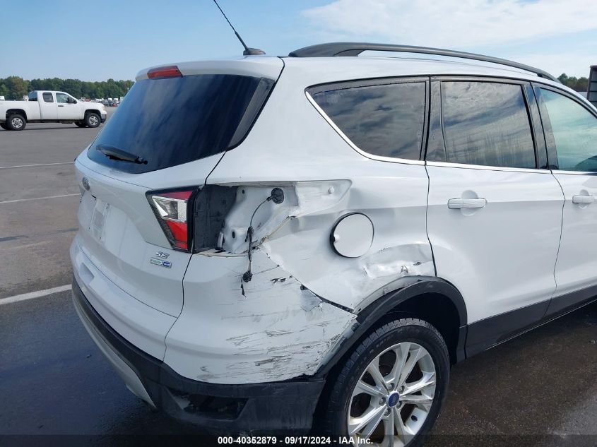 1FMCU9GD4HUC03942 2017 Ford Escape Se