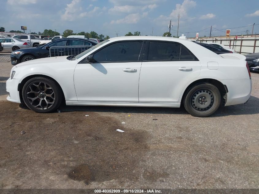 2C3CCABT8HH560152 2017 Chrysler 300 300S