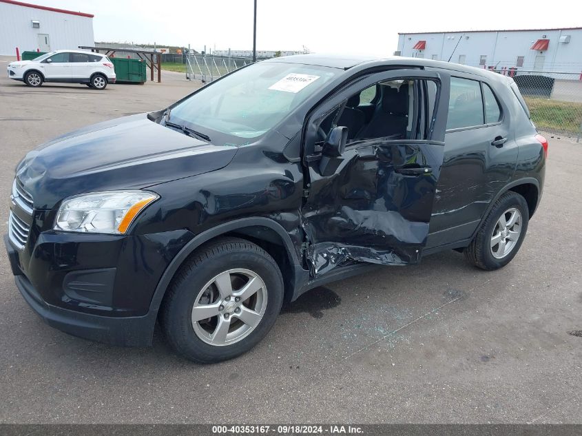 3GNCJPSB3FL226828 2015 CHEVROLET TRAX - Image 2