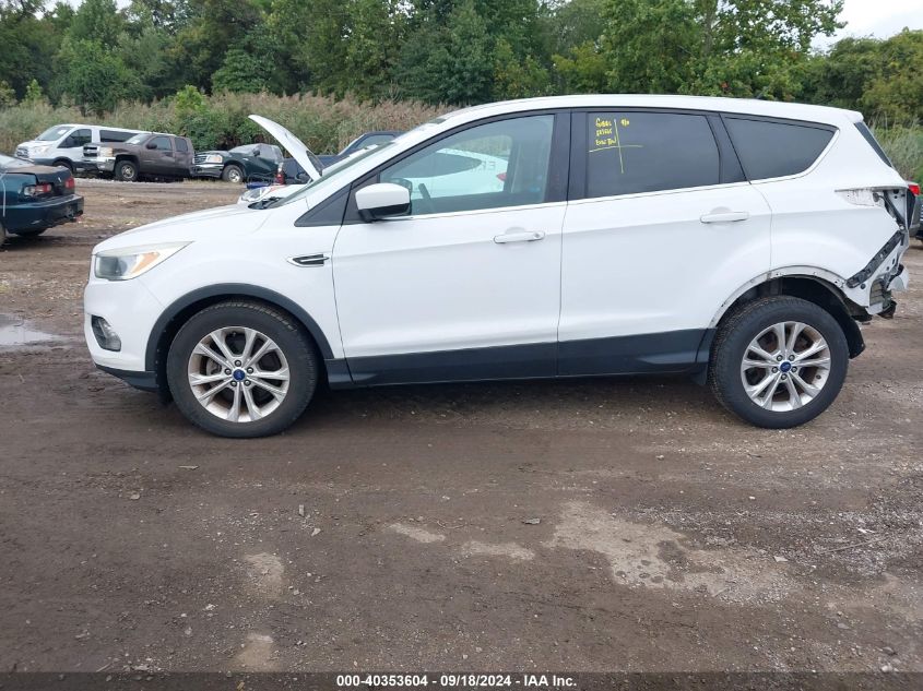 2017 FORD ESCAPE SE - 1FMCU0GD8HUC81670