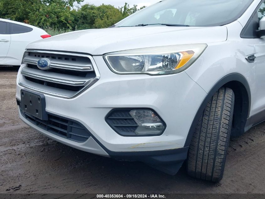 2017 FORD ESCAPE SE - 1FMCU0GD8HUC81670