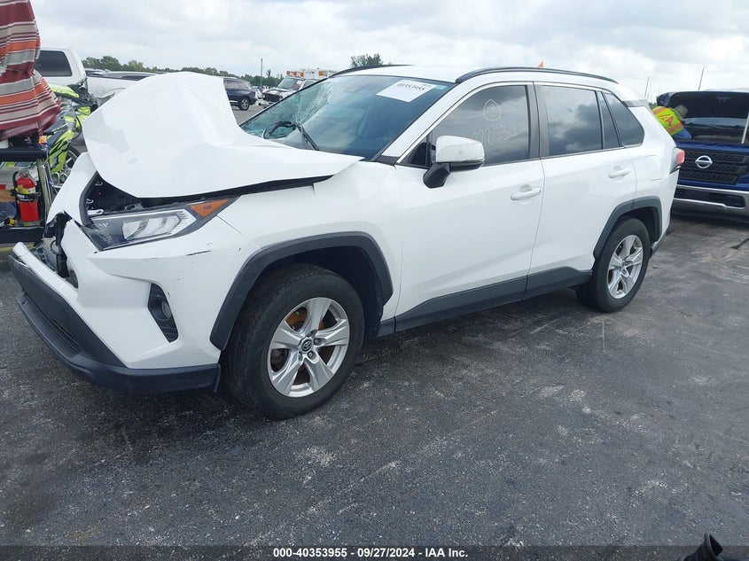 VIN 2T3W1RFV4LC069371 2020 TOYOTA RAV4 XLE/XLE PREMIUM