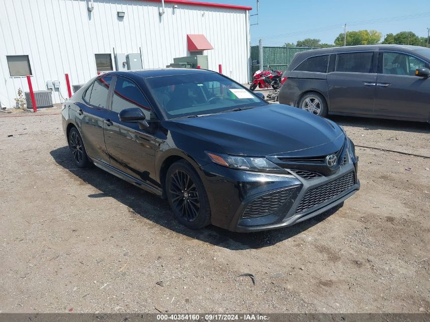 4T1G11BK7MU032874 2021 TOYOTA CAMRY - Image 1