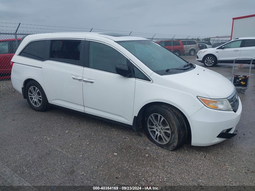 2013 HONDA ODYSSEY VIN: 5FNRL5H68DB039818