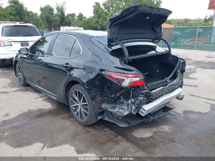 4T1G11AK8PU804823 Toyota Camry SE 3