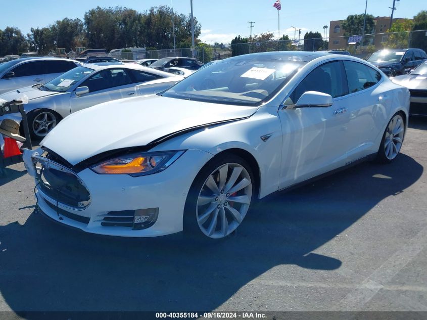 VIN 5YJSA1H2XEFP62603 2014 TESLA MODEL S no.2