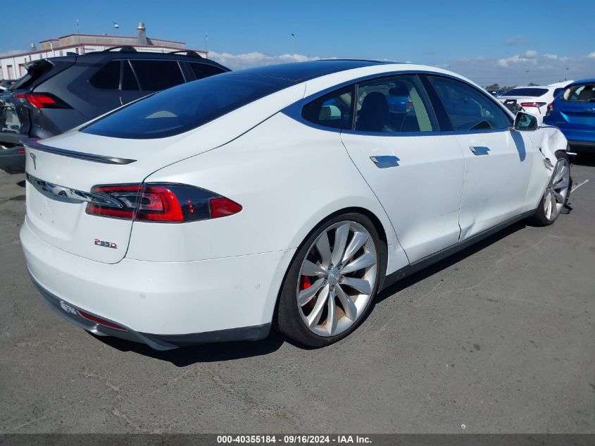 VIN 5YJSA1H2XEFP62603 2014 TESLA MODEL S no.4