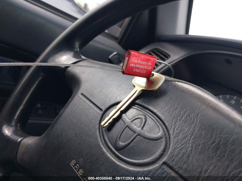 JT3HM84R2Y0037176 2000 Toyota 4Runner