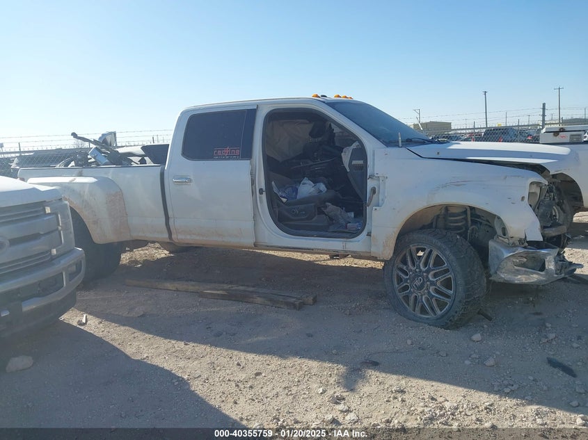 2017 Ford F-350 Lariat VIN: 1FT8W3DT8HEE45737 Lot: 40355759