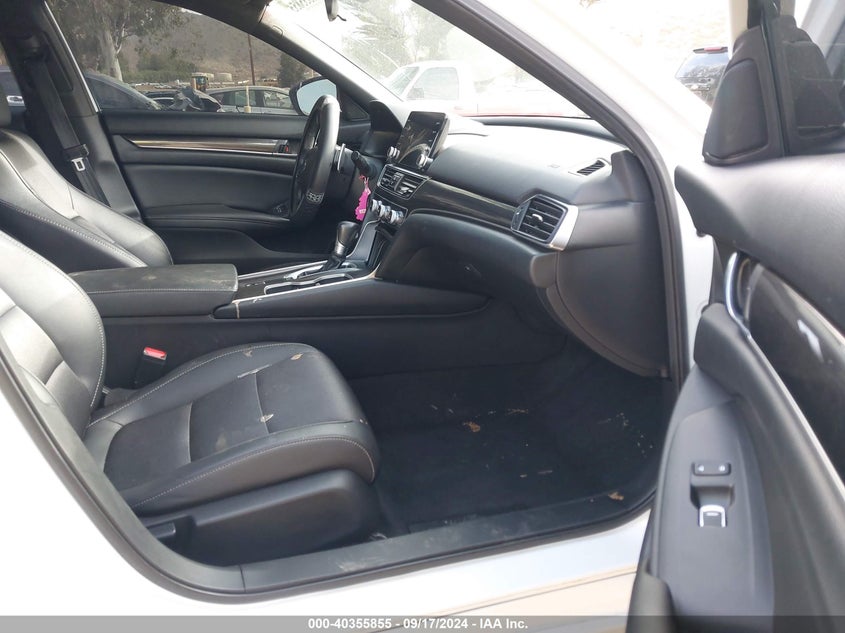 VIN 1HGCV1F38KA111819 2019 HONDA ACCORD SPORT