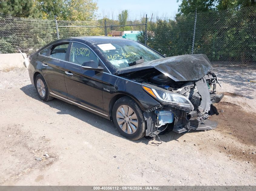 2017 Hyundai Sonata Hybrid/Se VIN: KMHE24L1XHA045735 Lot: 40356112