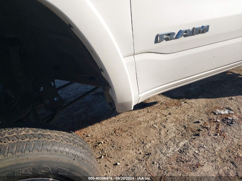 1C6SRFJTXKN635878 2019 Ram 1500 Laramie 4X4 5'7 Box