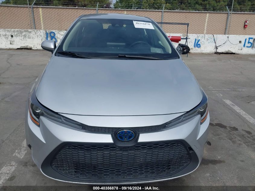 2022 Toyota Corolla Hybrid Le VIN: JTDEAMDE2NJ043904 Lot: 40356878