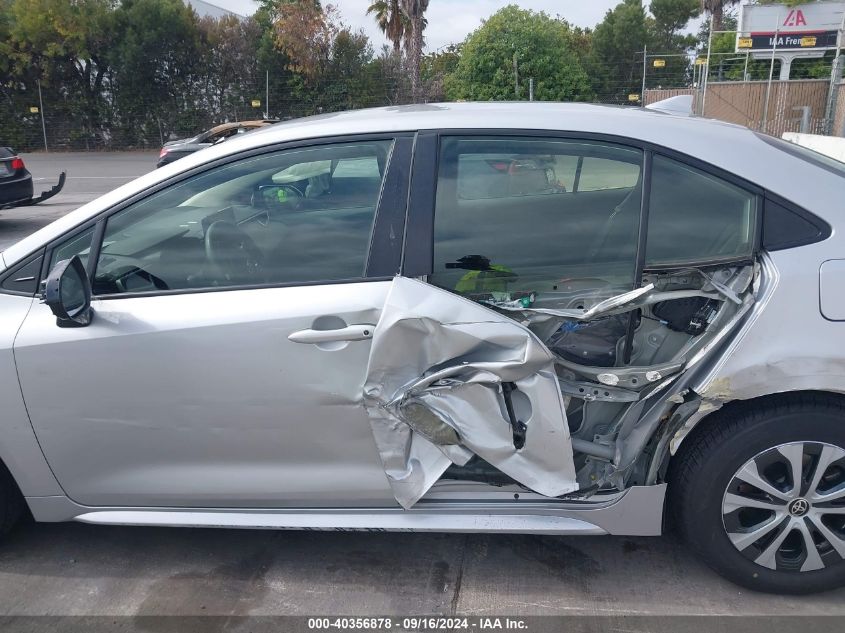 2022 Toyota Corolla Hybrid Le VIN: JTDEAMDE2NJ043904 Lot: 40356878