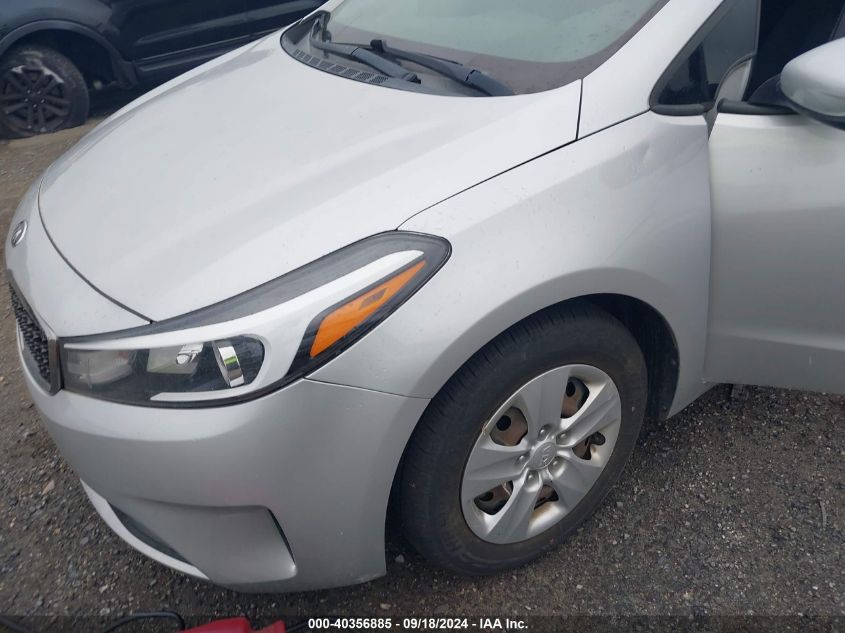 2017 Kia Forte Lx VIN: 3KPFK4A74HE102735 Lot: 40356885