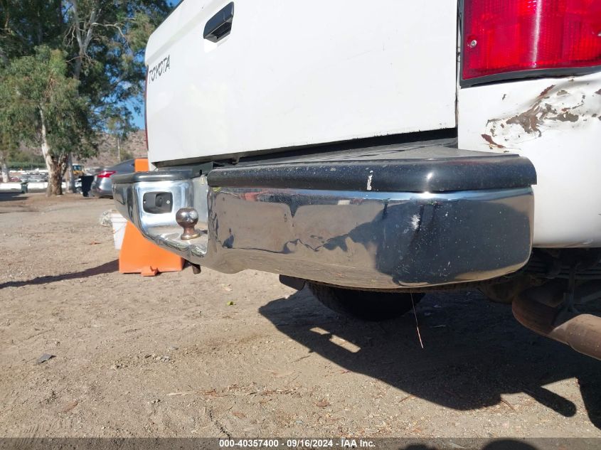 2000 Toyota Tacoma Base V6 VIN: 4TAWN72N3YZ677155 Lot: 40357400