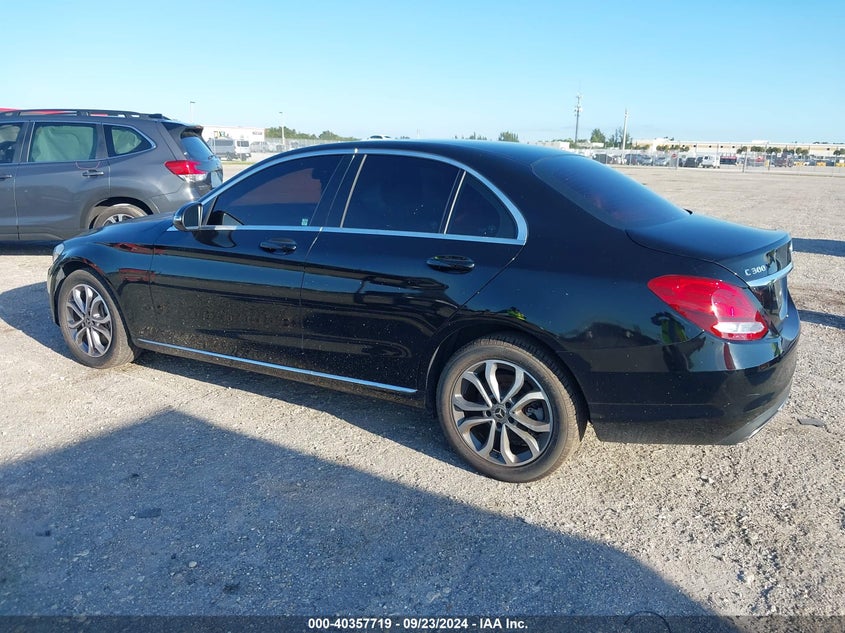 VIN 55SWF4KB8JU243264 2018 MERCEDES-BENZ C 300 4MATIC