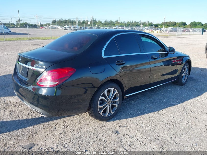 VIN 55SWF4KB8JU243264 2018 MERCEDES-BENZ C 300 4MATIC