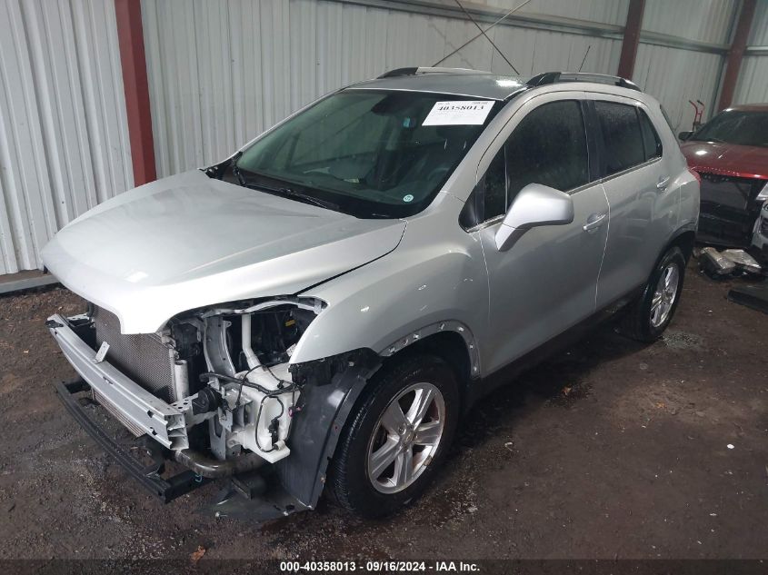 KL7CJLSB2FB123142 2015 CHEVROLET TRAX - Image 2