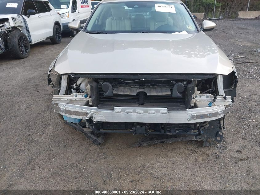 1HGCV3F59JA000921 2018 Honda Accord Hybrid Exl