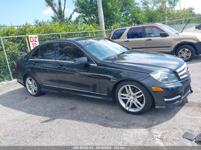 2012 Mercedes-Benz C 300 Luxury 4Matic/Sport 4Matic VIN: WDDGF8BB6CR192704 Lot: 40358144