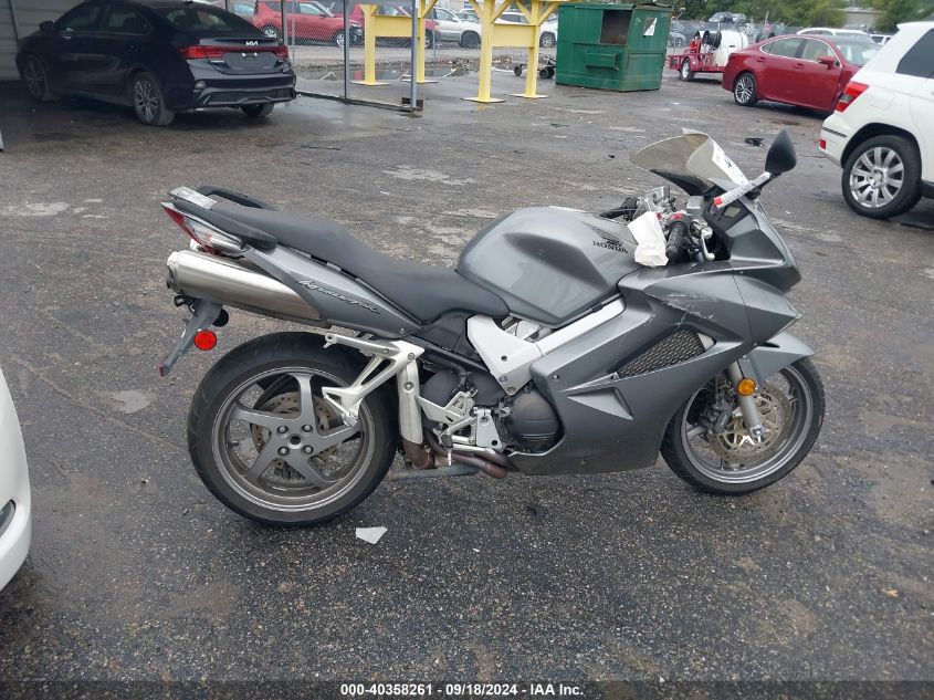 2008 Honda Vfr800 VIN: JH2RC46068M000139 Lot: 40358261