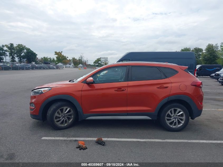 KM8J3CA45HU427852 2017 Hyundai Tucson Se Plus