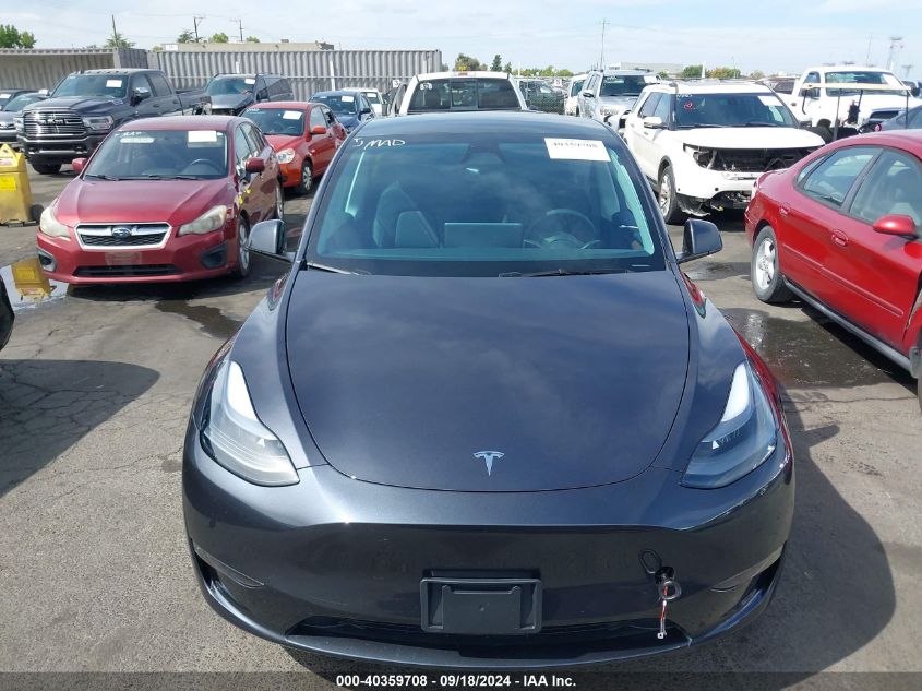 2024 Tesla Model Y Long Range Dual Motor All-Wheel Drive/Rwd VIN: 7SAYGDED8RF085723 Lot: 40359708