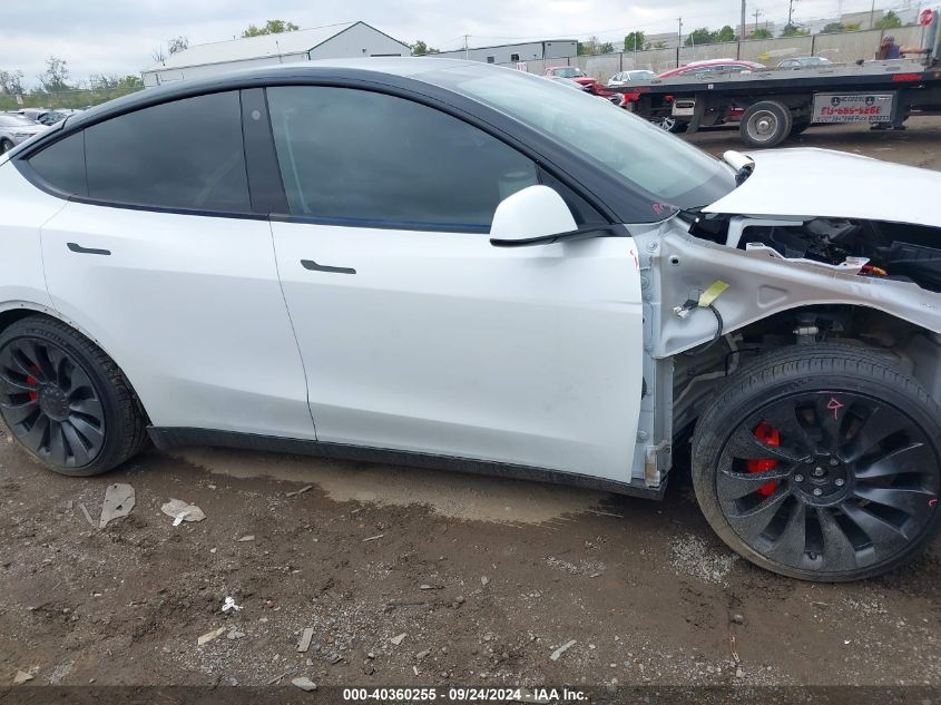 7SAYGDEF3NF545785 2022 Tesla Model Y