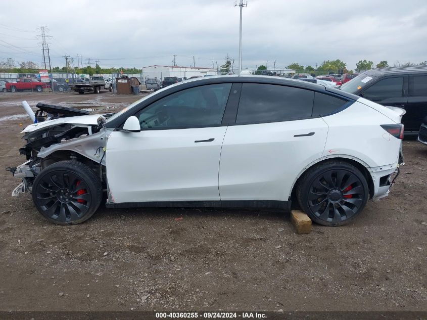 7SAYGDEF3NF545785 2022 Tesla Model Y