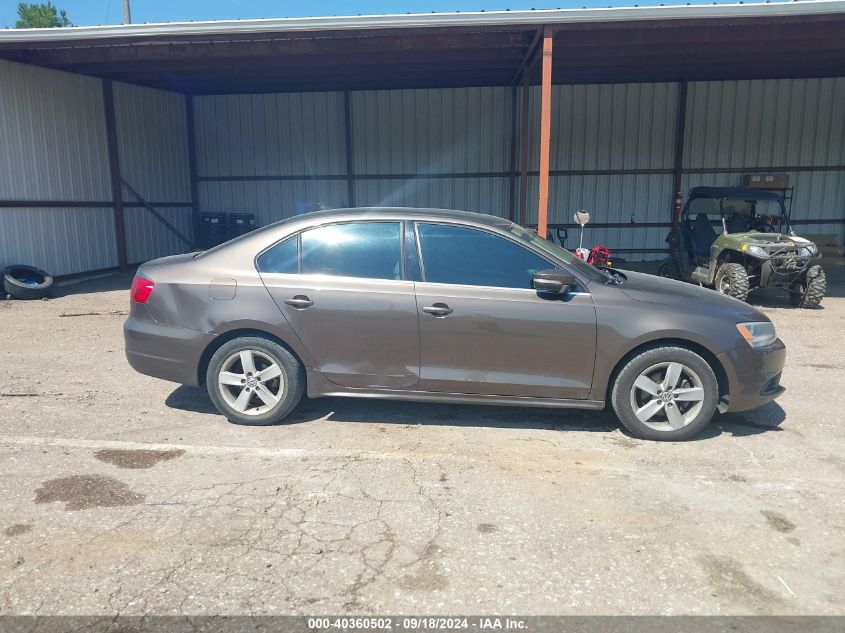 3VWLL7AJ4EM432435 2014 Volkswagen Jetta 2.0L Tdi