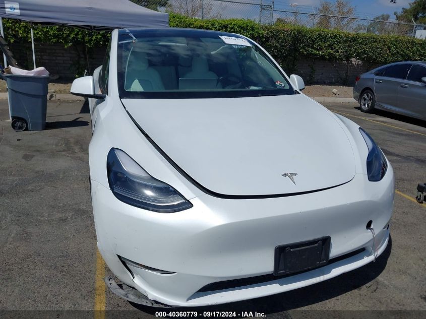 2022 Tesla Model Y Performance Dual Motor All-Wheel Drive VIN: 7SAYGDEF5NF492152 Lot: 40360779