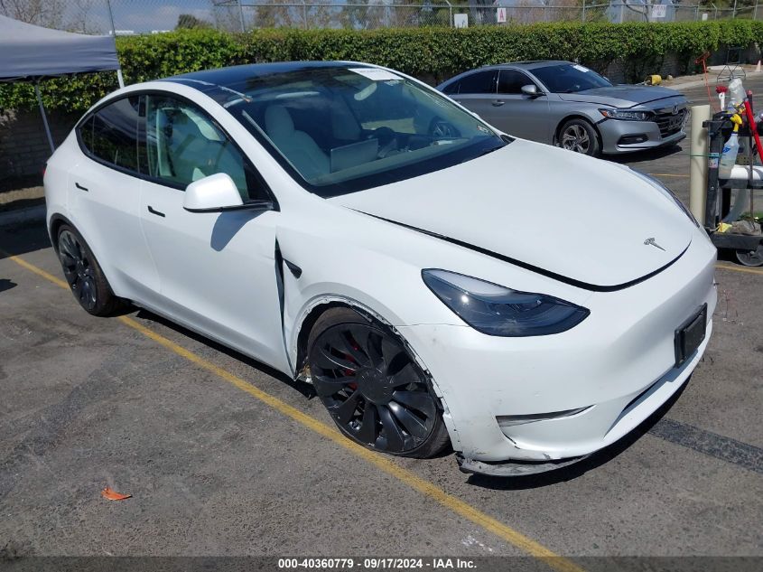 7SAYGDEF5NF492152 2022 TESLA MODEL Y - Image 1